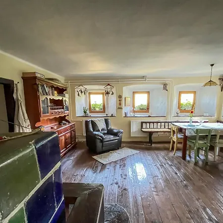 Hikers Hut Pr Blazu * Podbrdo