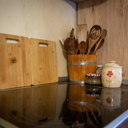 Hikers Hut Pr Blazu