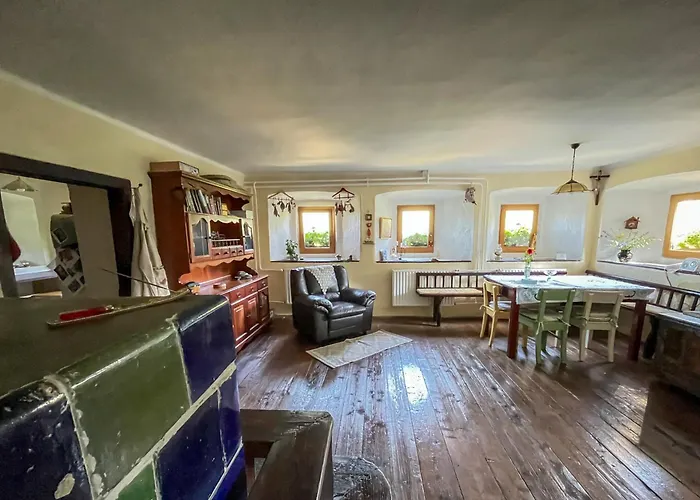 Hikers Hut Pr Blazu * Podbrdo